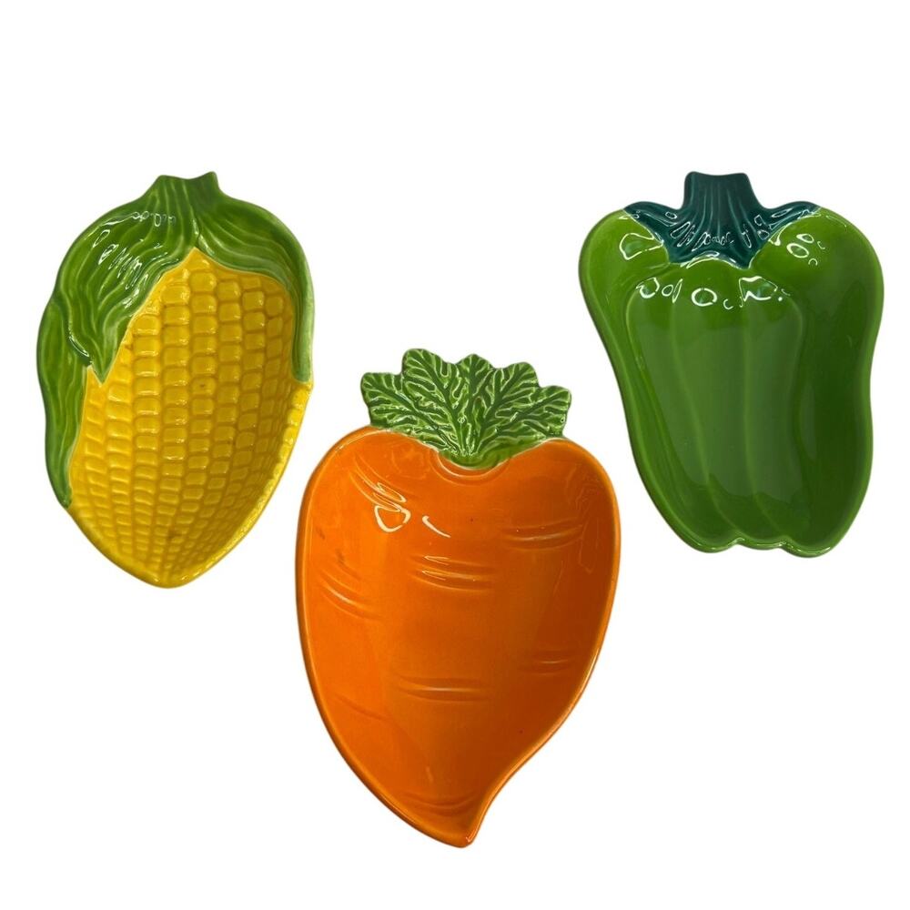 Vintage Vegetable Dishes, Corn, Carrot, Pepper Unique Find!